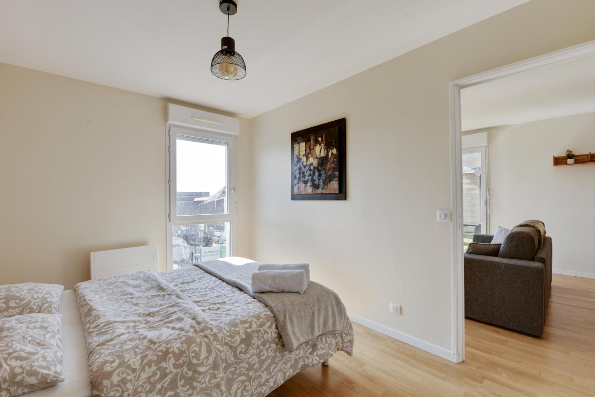 Chic With Superb View Of The Eiffel Tower * Saint-Denis (Seine-Saint-Denis)